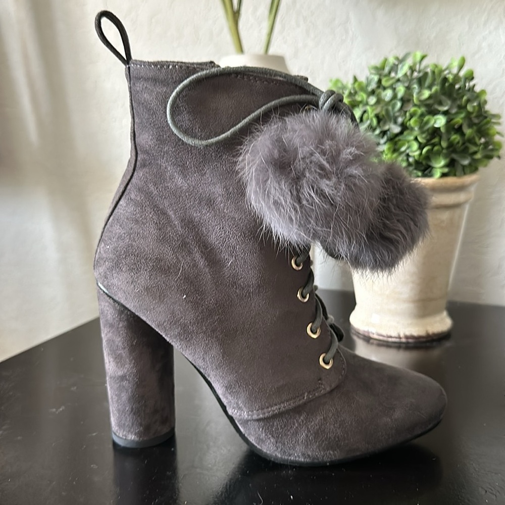 Catherine Malandrino Gray Heeled Booties - Size 6.5 - Picture 3 of 10